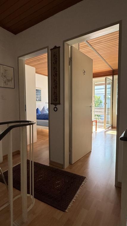 Korridor im Obergeschoss mit Blick in beide Schlafbereiche